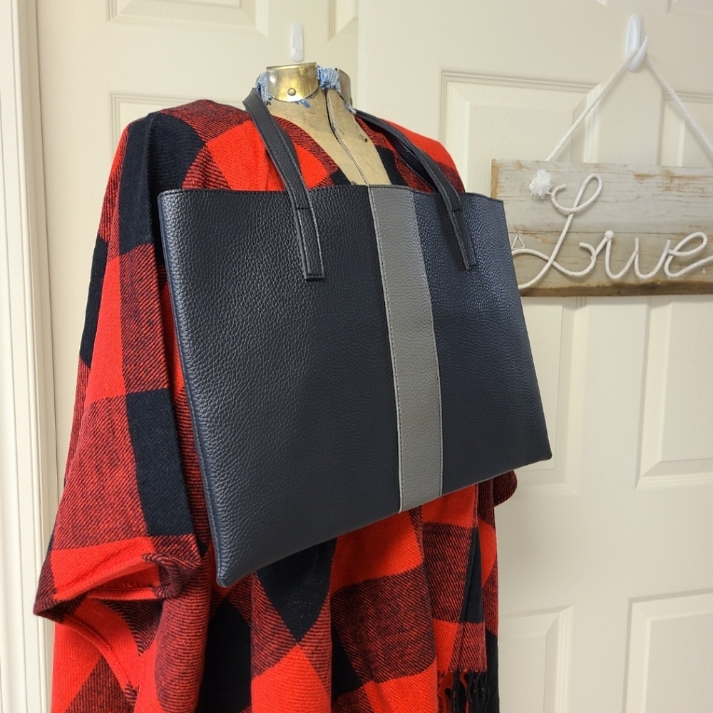 VINCE CAMUTO BLACK BUTTERY SOFT LEATHER TOTE SHOULDERBAG - Picture 3 of 10